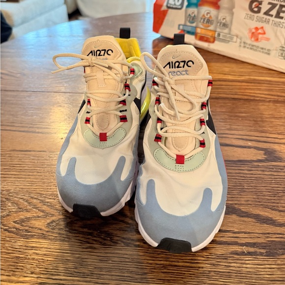 Air Max 270 React 'Bauhaus' - Picture 4 of 8